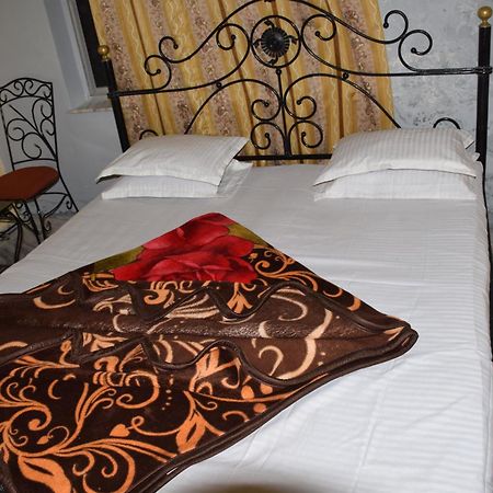 Hotel Deep Valley เมาท์อาบู ภายนอก รูปภาพ