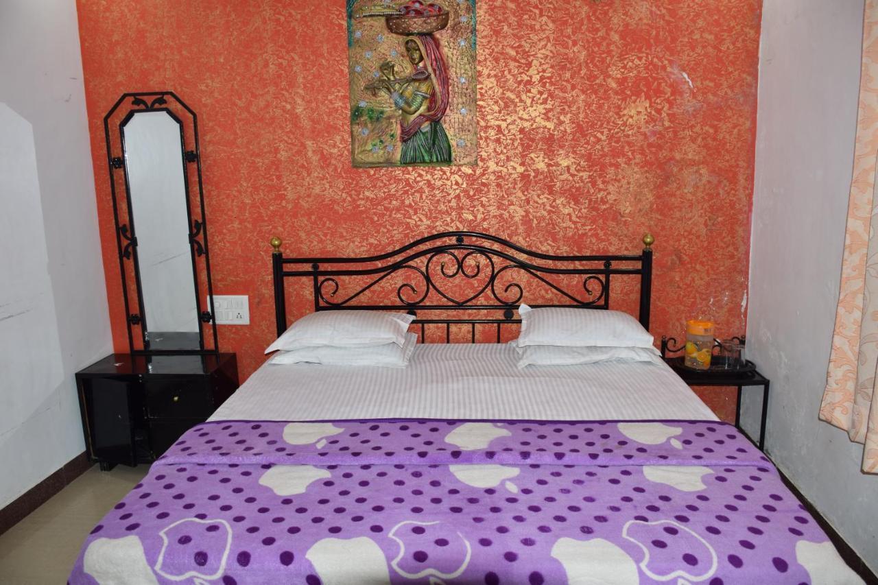 Hotel Deep Valley เมาท์อาบู ภายนอก รูปภาพ