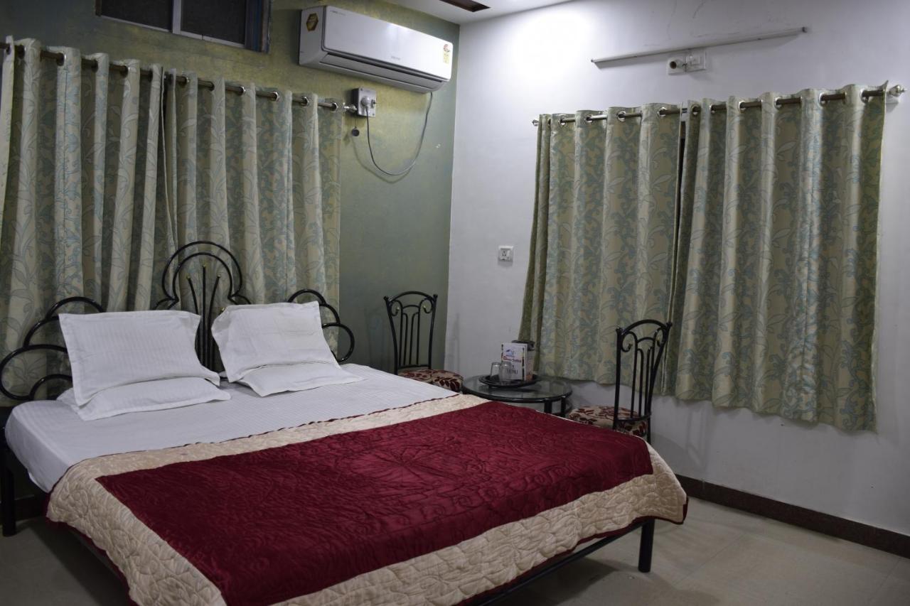 Hotel Deep Valley เมาท์อาบู ภายนอก รูปภาพ