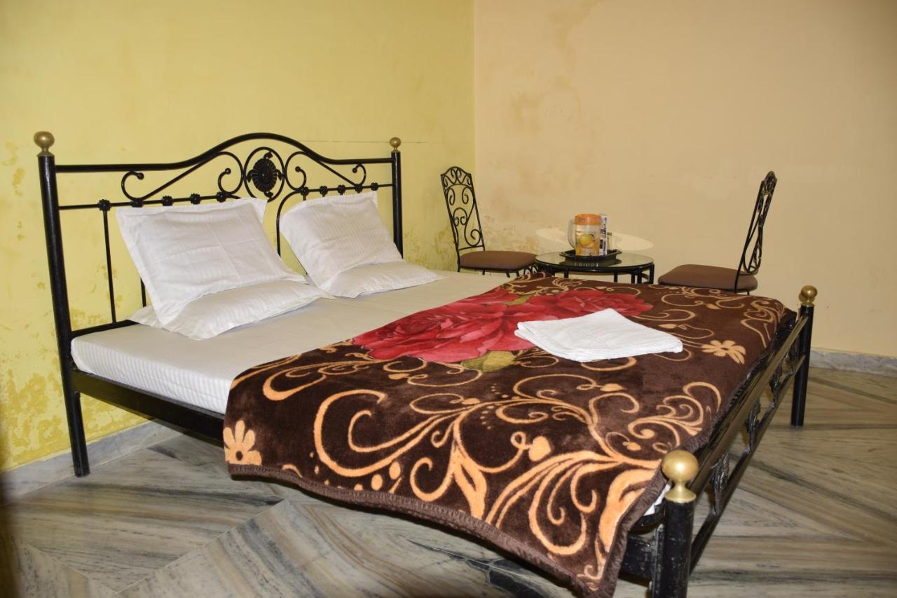 Hotel Deep Valley เมาท์อาบู ภายนอก รูปภาพ