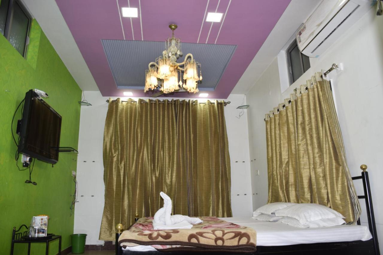 Hotel Deep Valley เมาท์อาบู ภายนอก รูปภาพ